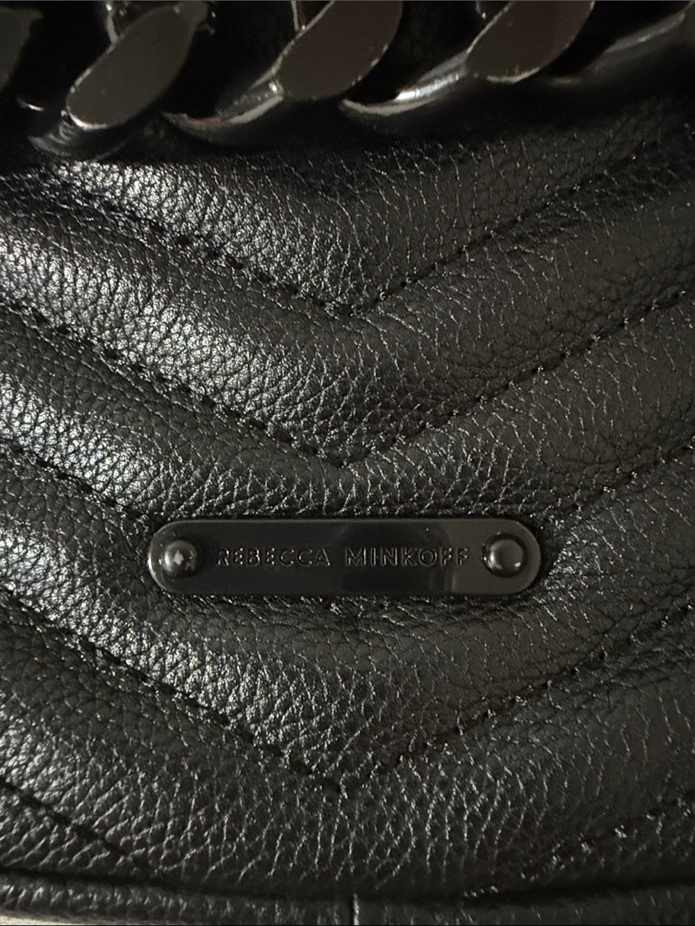 Rebecca Minkoff Black Quilted Leather Crossbody with Chunky Chain - Picture 4 of 11